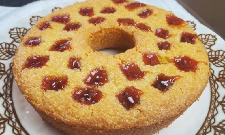 bolo de flocão com queijo e goiabada