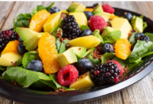 salada tropical de frutas